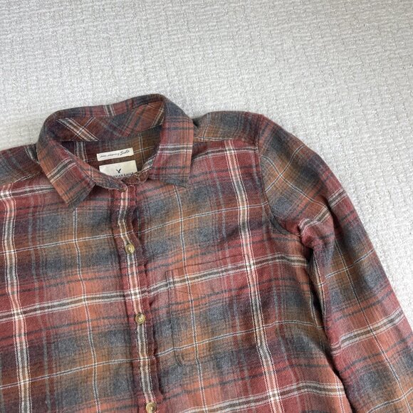 American Eagle Flannel Shirt Womens XS Boyfriend Fit Faded Red Amazingly Soft - Picture 2 of 16
